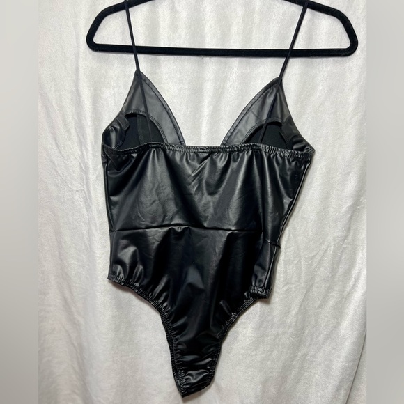 Black Fake Leather Bodysuit - Picture 3 of 4